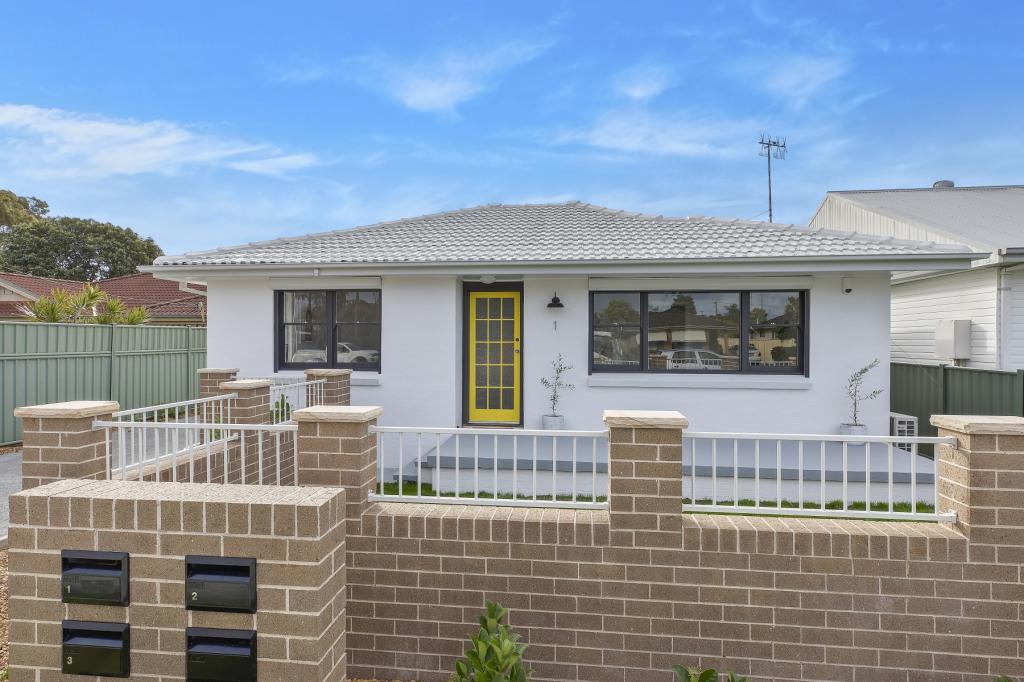 1/95 PATON ST, WOY WOY, NSW 2256