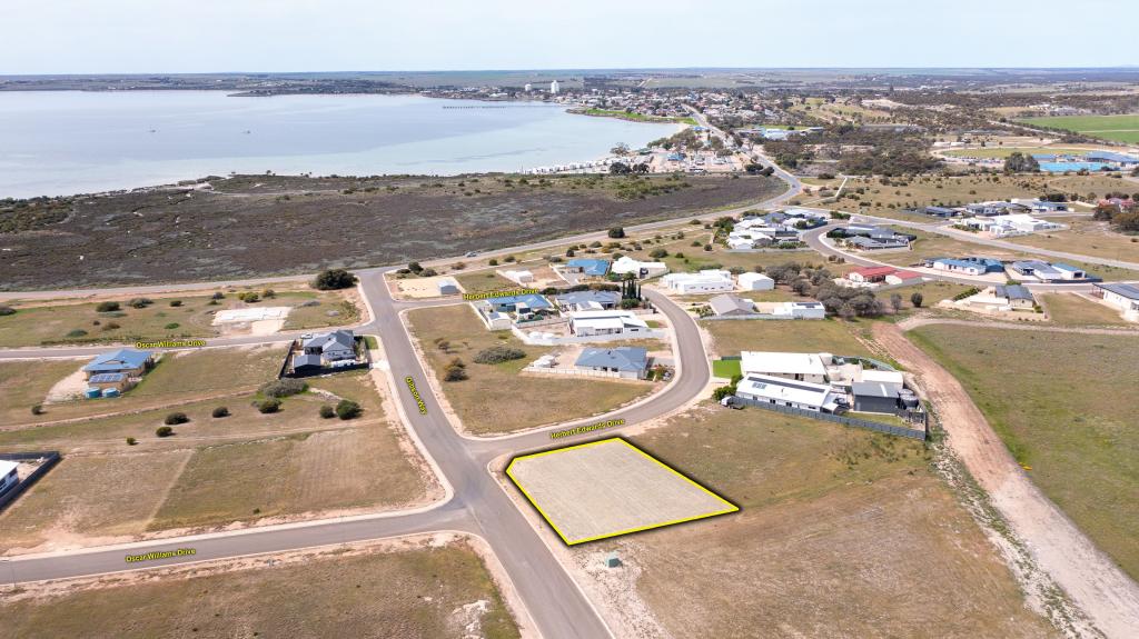 27 Herbert Edwards Dr, Streaky Bay, SA 5680