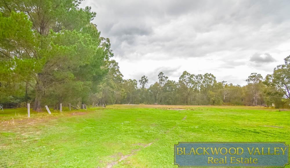 25 Elder Rd, Wilga, WA 6243