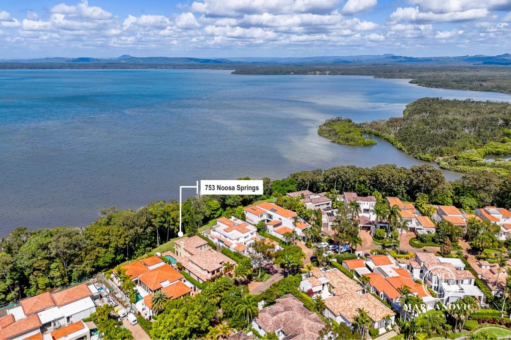 753/61 Noosa Springs Dr, Noosa Heads, QLD 4567