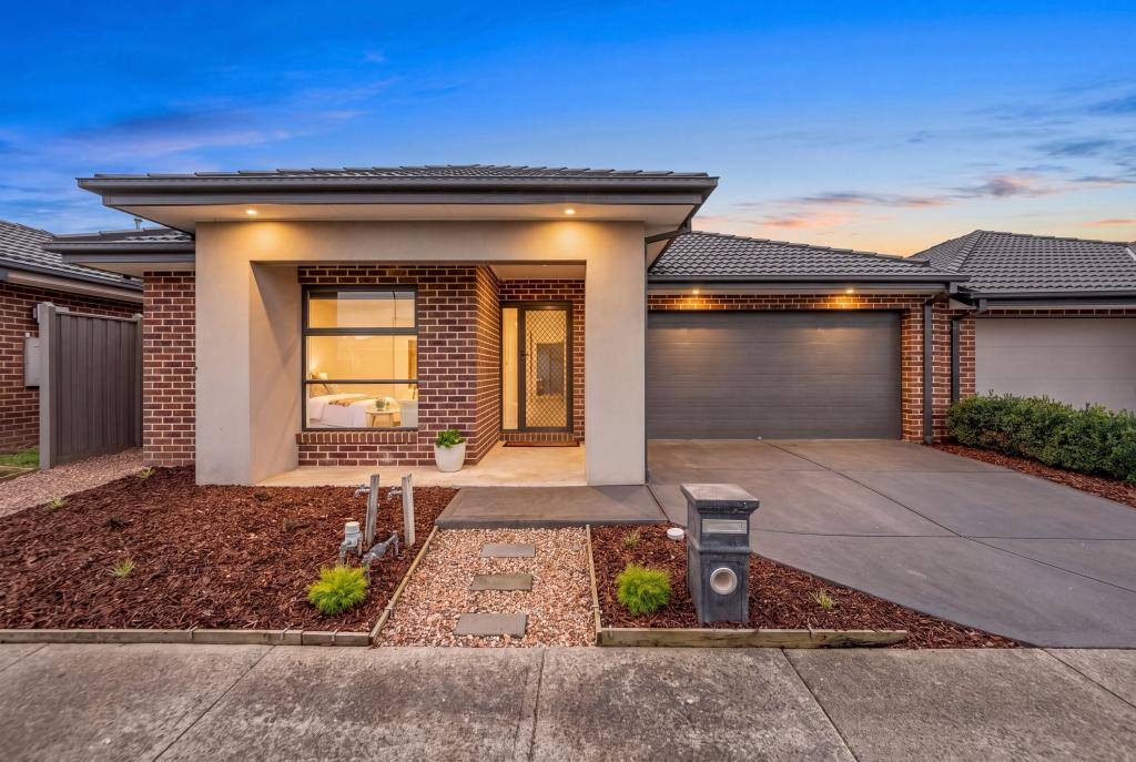 8 Gleeson Way, Officer, VIC 3809