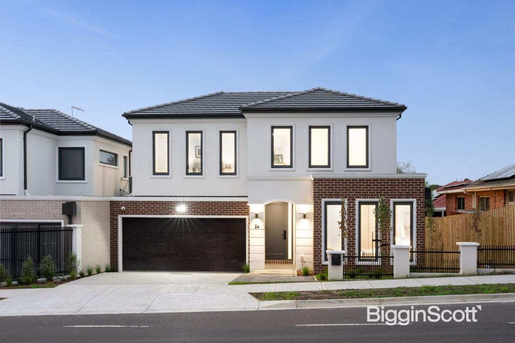 2A DEBRA WAY, DONCASTER, VIC 3108