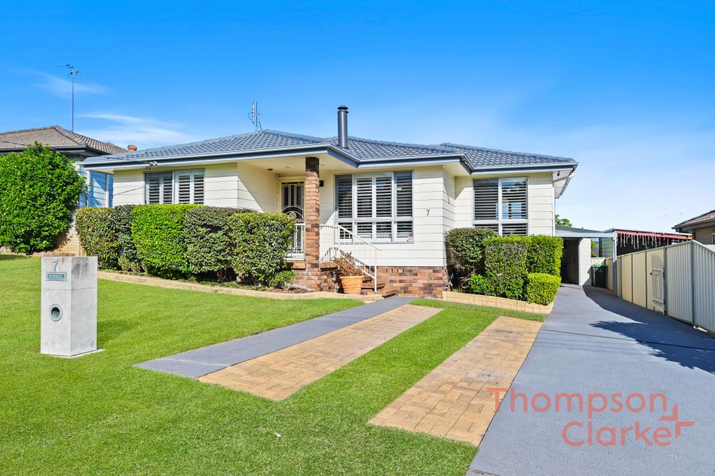 7 Hollywood Cl, Rutherford, NSW 2320