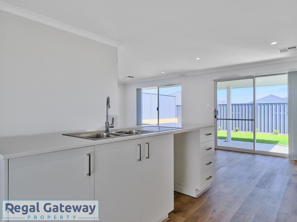 14 Corymbia Way, Hammond Park, WA 6164