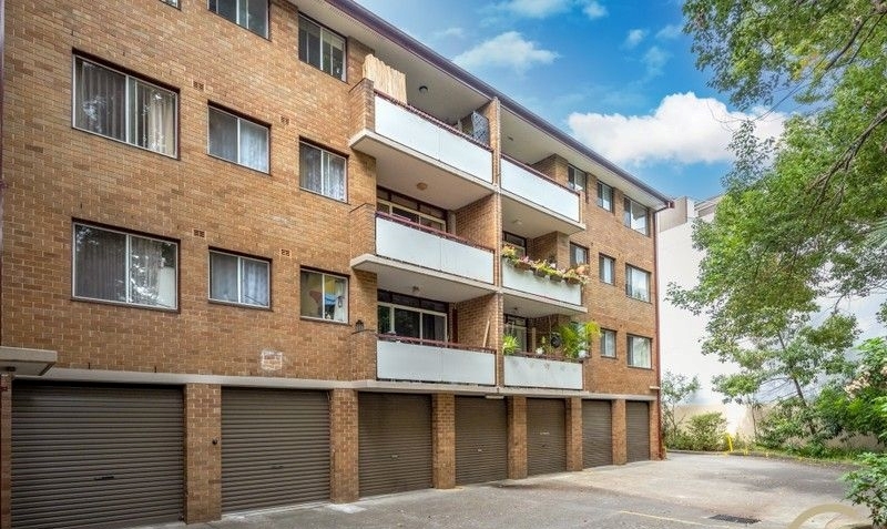 Level 3/9/127 The Crescent, Fairfield, NSW 2165