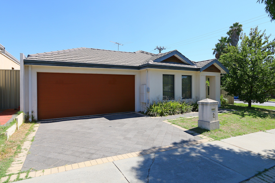 2 Manuel Cres, Redcliffe, WA 6104