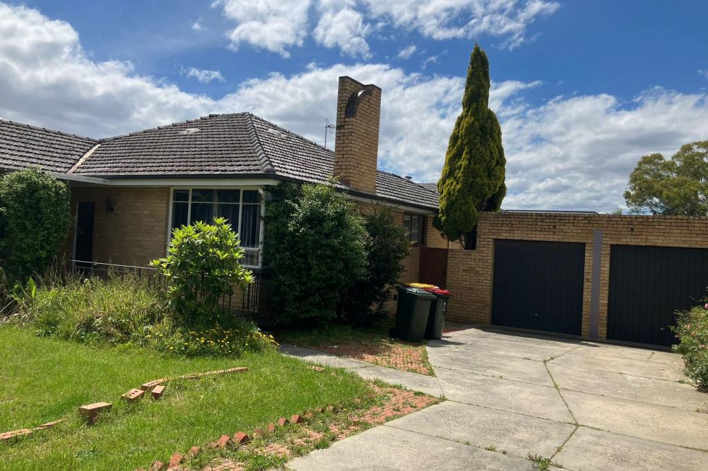 43 Wilson Rd, Glen Waverley, VIC 3150
