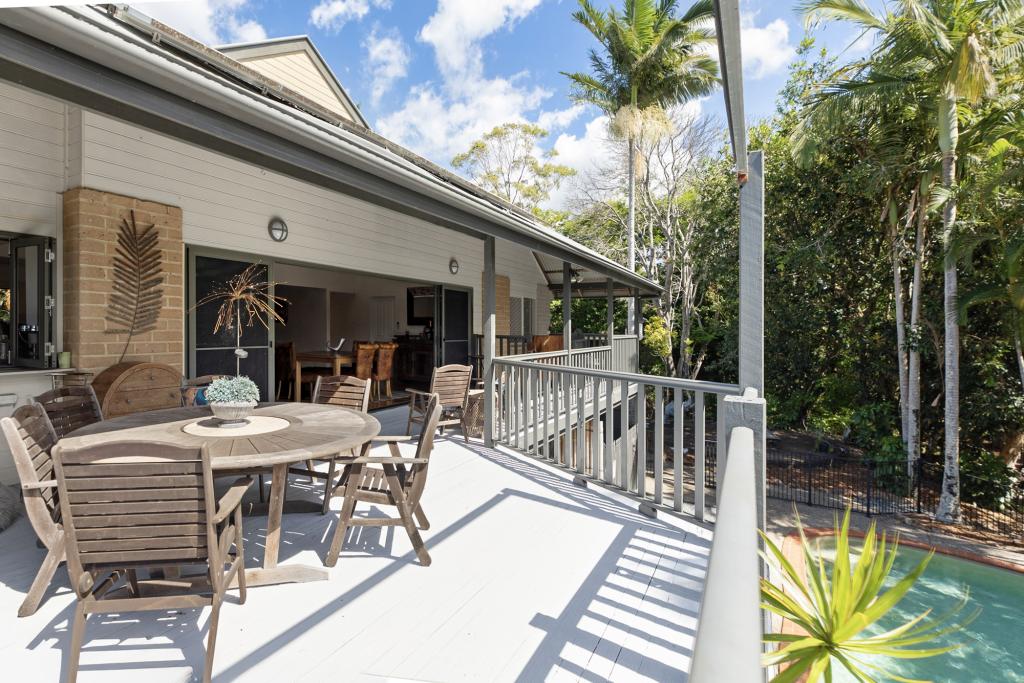 6 SILVERTOP RD, DOONAN, QLD 4562