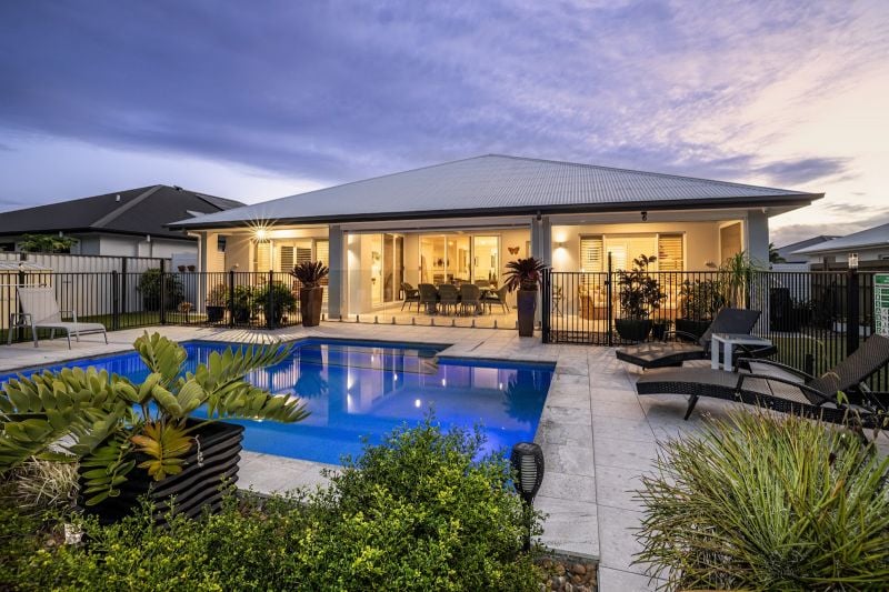 164 Freshwater Dr, Banksia Beach, QLD 4507