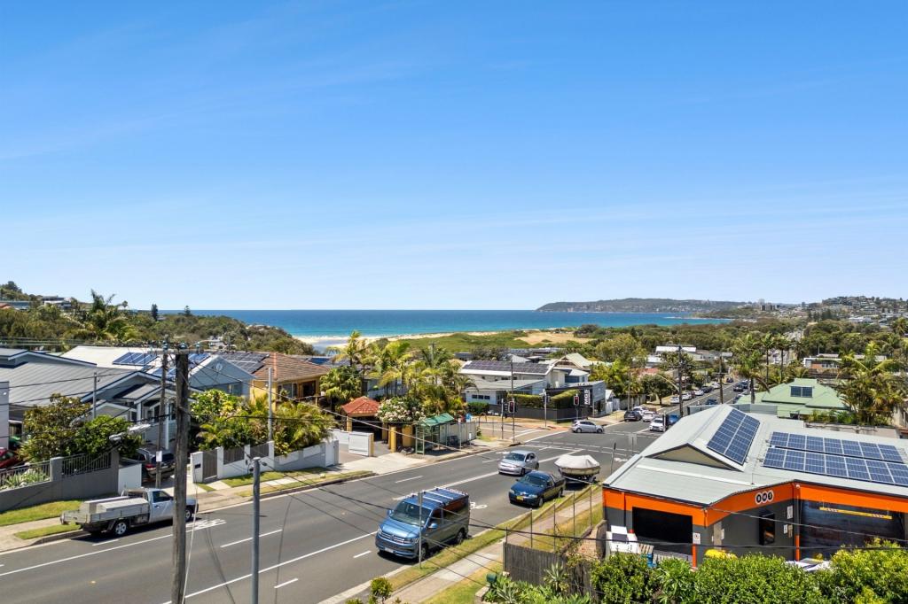36 Griffin Rd, North Curl Curl, NSW 2099