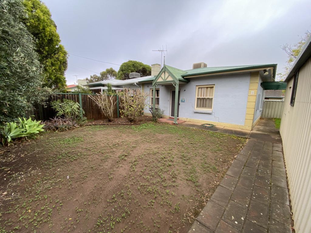 13 Yarnbury Rd, Elizabeth North, SA 5113
