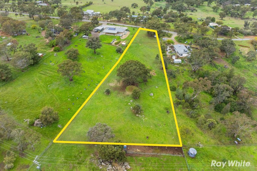 29 TATHRA DR, JUNEE, NSW 2663