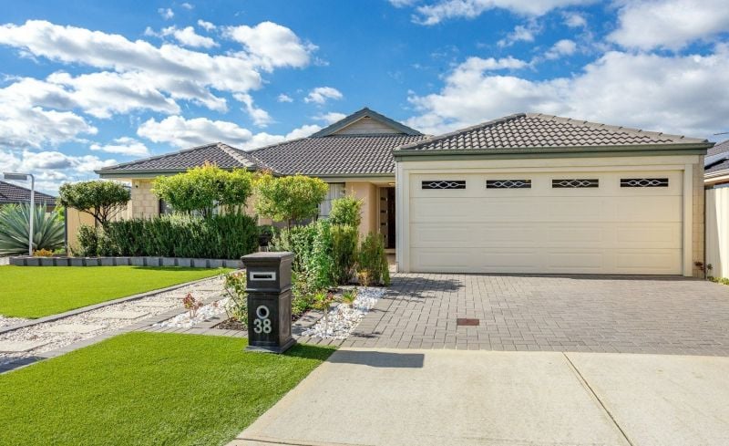 38 John Forrest Cct, Bertram, WA 6167