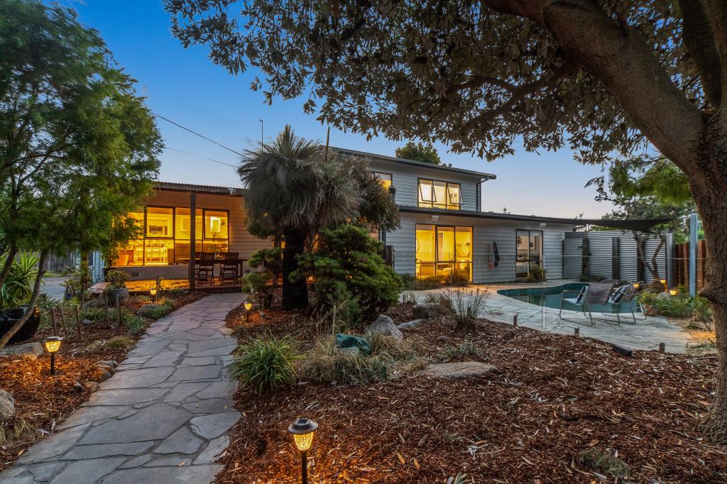 32 Ireland St, Seaford, VIC 3198