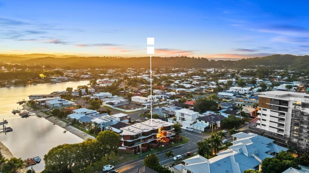 2/82 Townson Ave, Palm Beach, QLD 4221