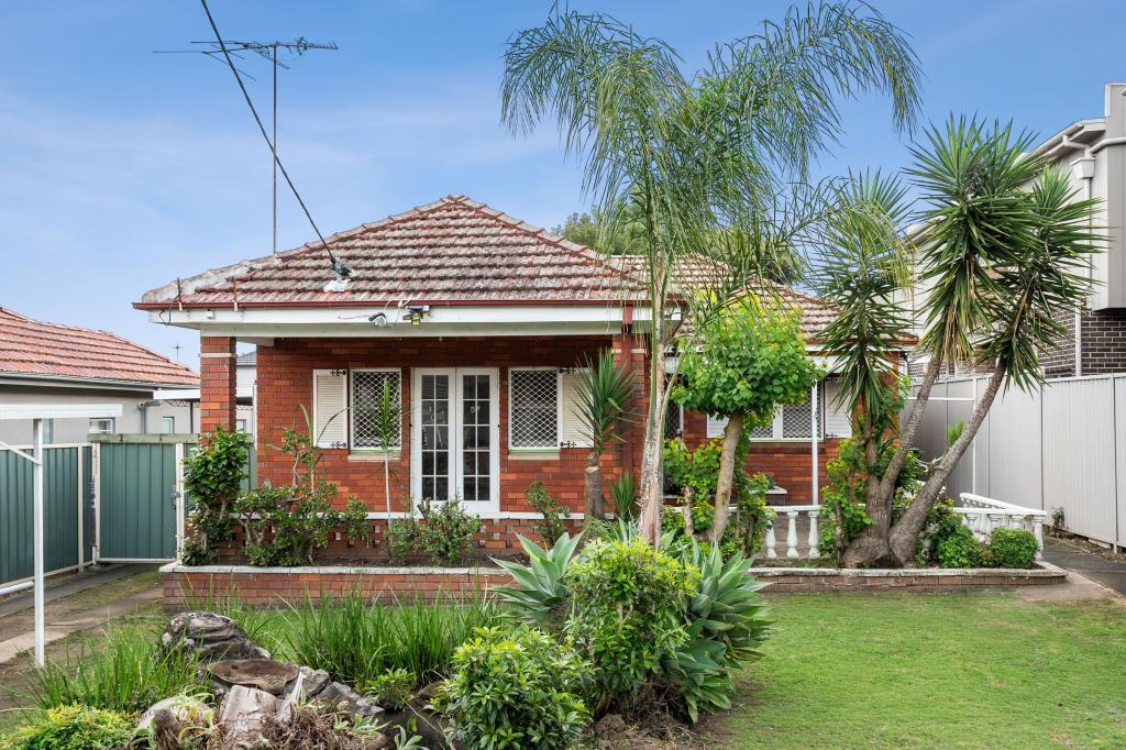 110 Karne St N, Roselands, NSW 2196