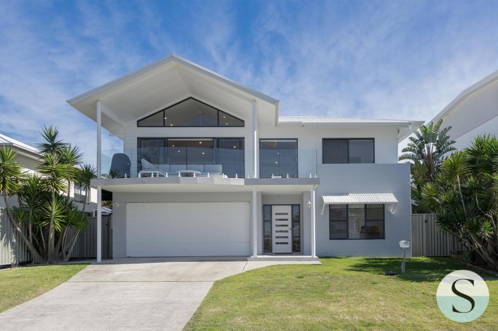 28 Barellan St, Caves Beach, NSW 2281
