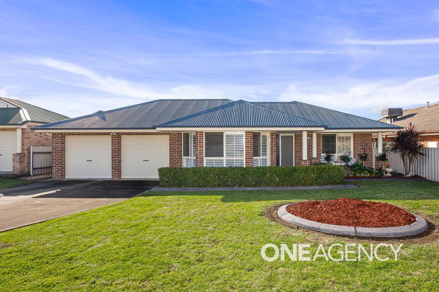 6 Woomera Pl, Glenfield Park, NSW 2650