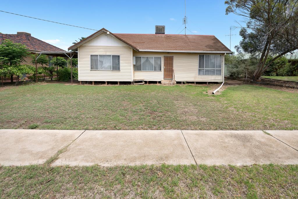 27 Pioneer St, Manangatang, VIC 3546