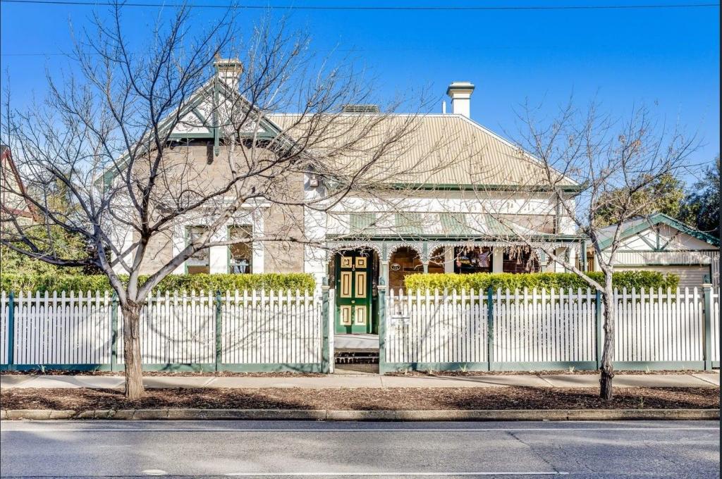 125 Port Rd, Queenstown, SA 5014