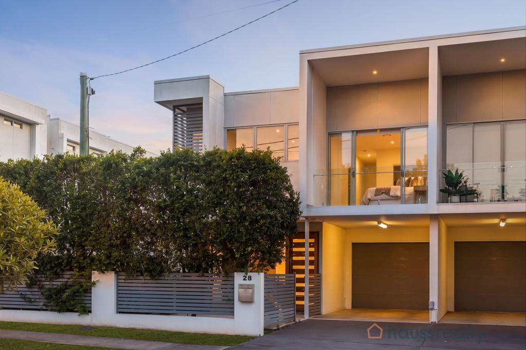 28 WORDEN ST, MORNINGSIDE, QLD 4170