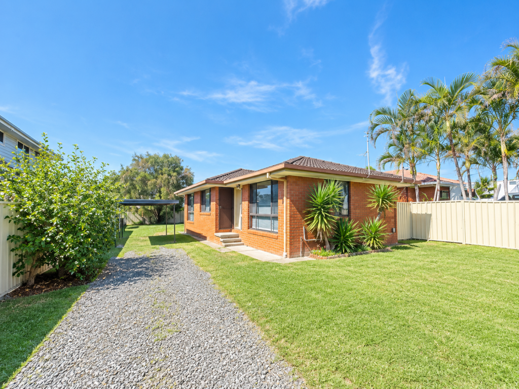 16 Bambara Ave, Summerland Point, NSW 2259