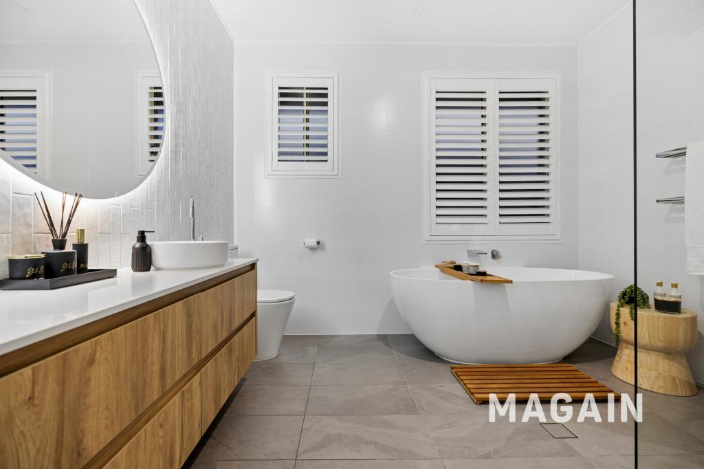 6 EVANS CT, WOODCROFT, SA 5162