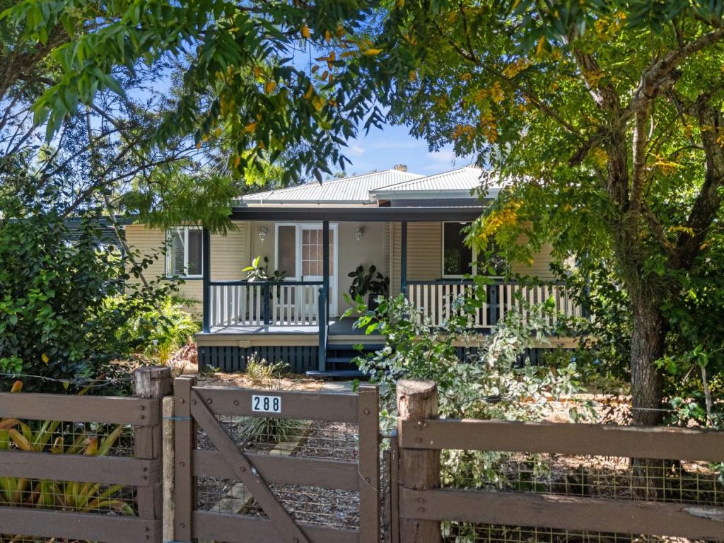 288 Mcintosh Creek Rd, Jones Hill, QLD 4570