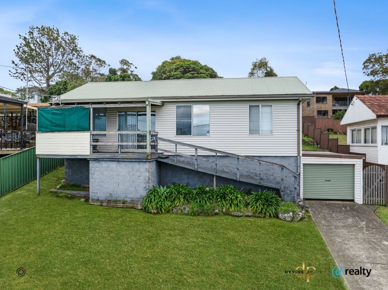 14 Canberra Rd, Lake Heights, NSW 2502