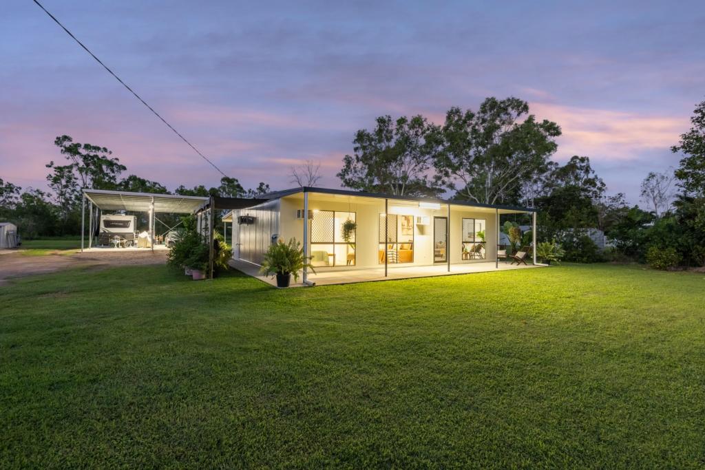 20 Heferen Cres, Black River, QLD 4818