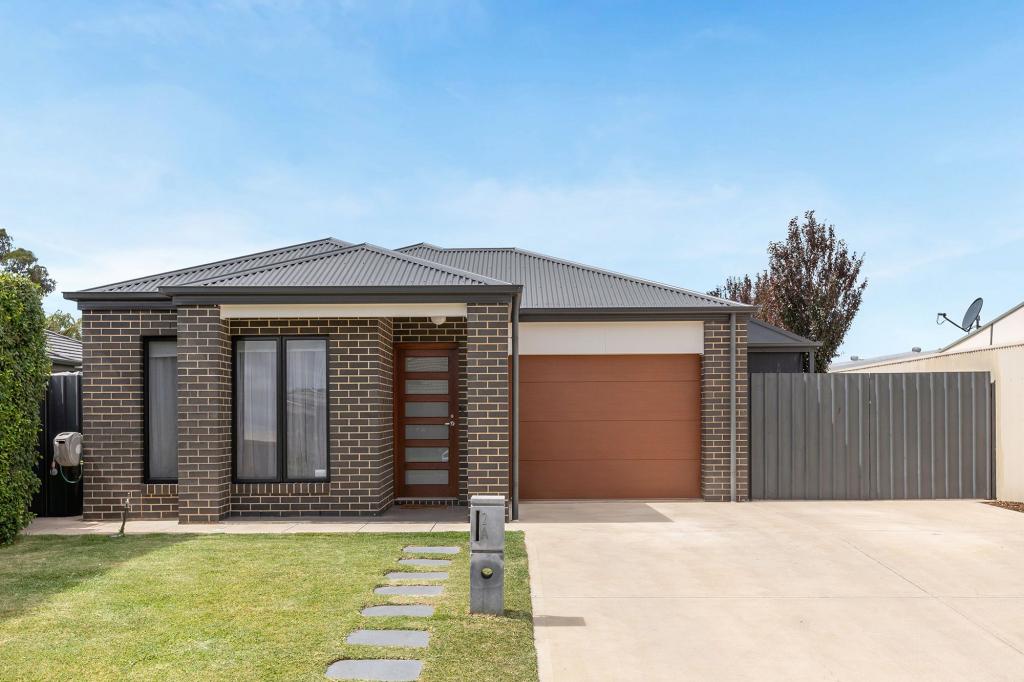 2a Blandy Ct, Munno Para West, SA 5115