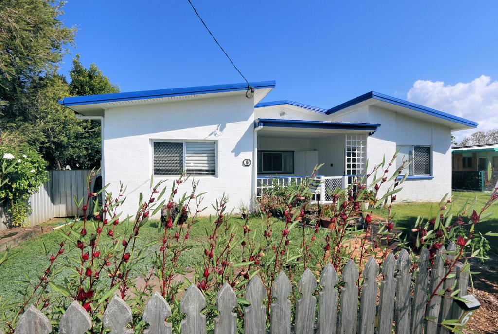 6 MCGOWAN ST, BURNETT HEADS, QLD 4670