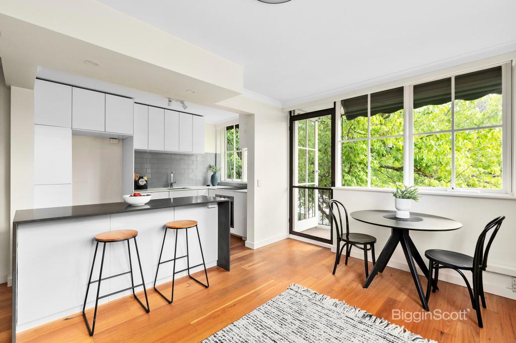 11/28 Burwood Rd, Hawthorn, VIC 3122