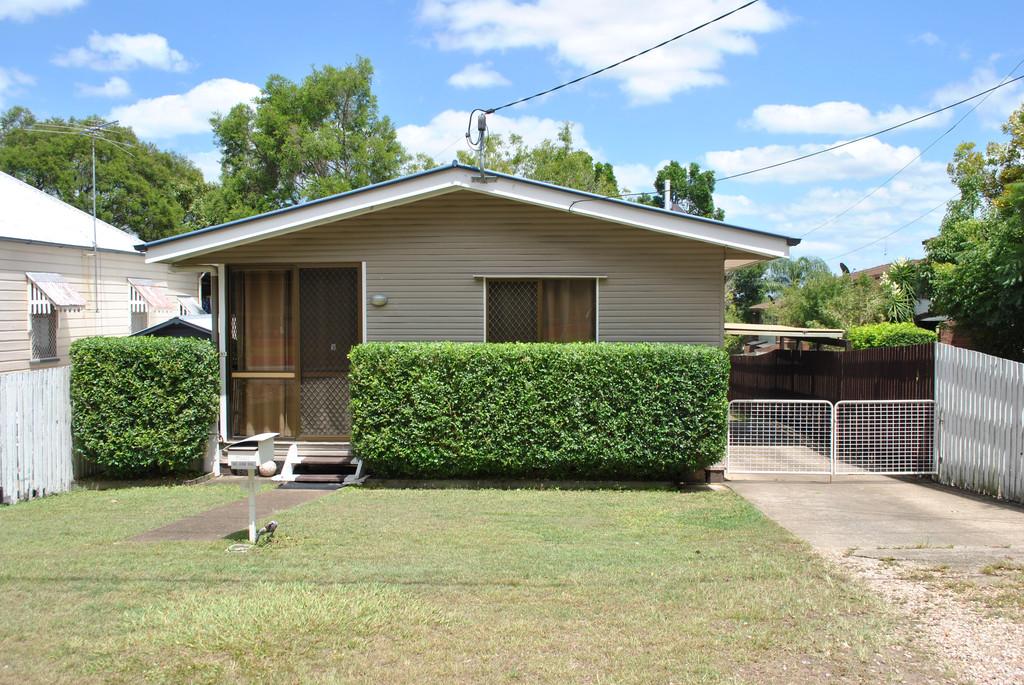 41 Omar St, West Ipswich, QLD 4305