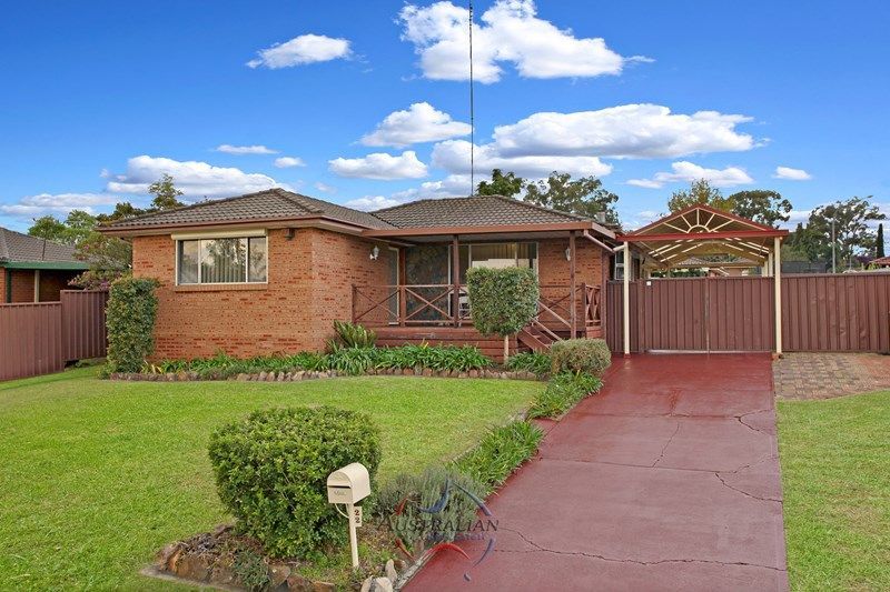 22 Alpine Cct, St Clair, NSW 2759