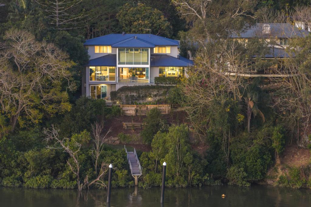 51 IVY ST, INDOOROOPILLY, QLD 4068