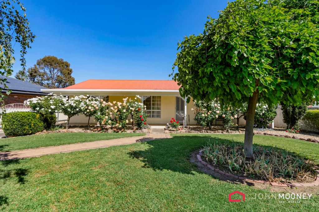 122 East St, Cartwrights Hill, NSW 2650