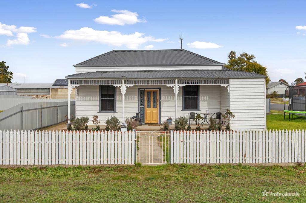 11 Newton St, Maryborough, VIC 3465