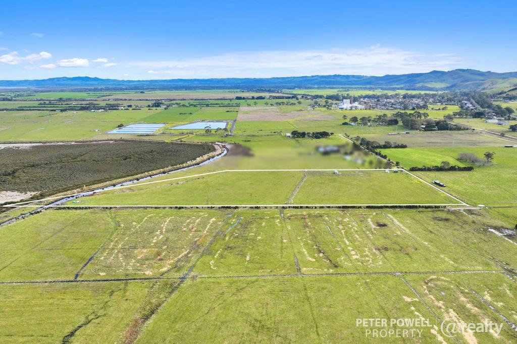 40 Swan Bay Rd, Toora, VIC 3962