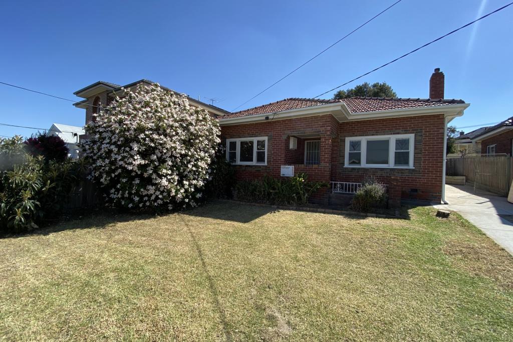 11 Kinkora Rd, Reservoir, VIC 3073