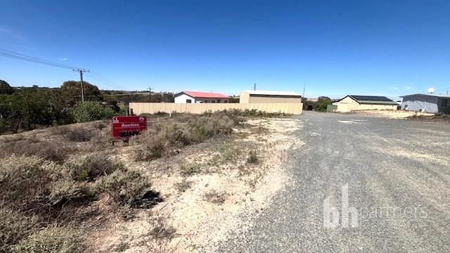 8-10 Upcher St, Blanchetown, SA 5357