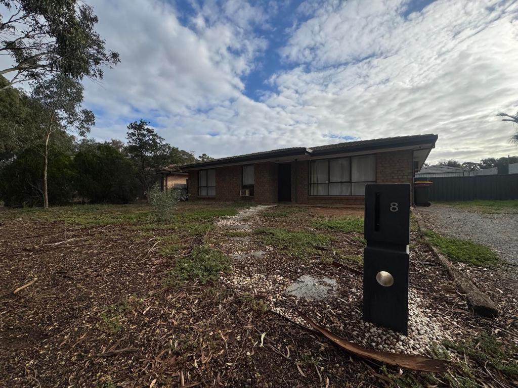 8 Moore Ct, Salisbury North, SA 5108
