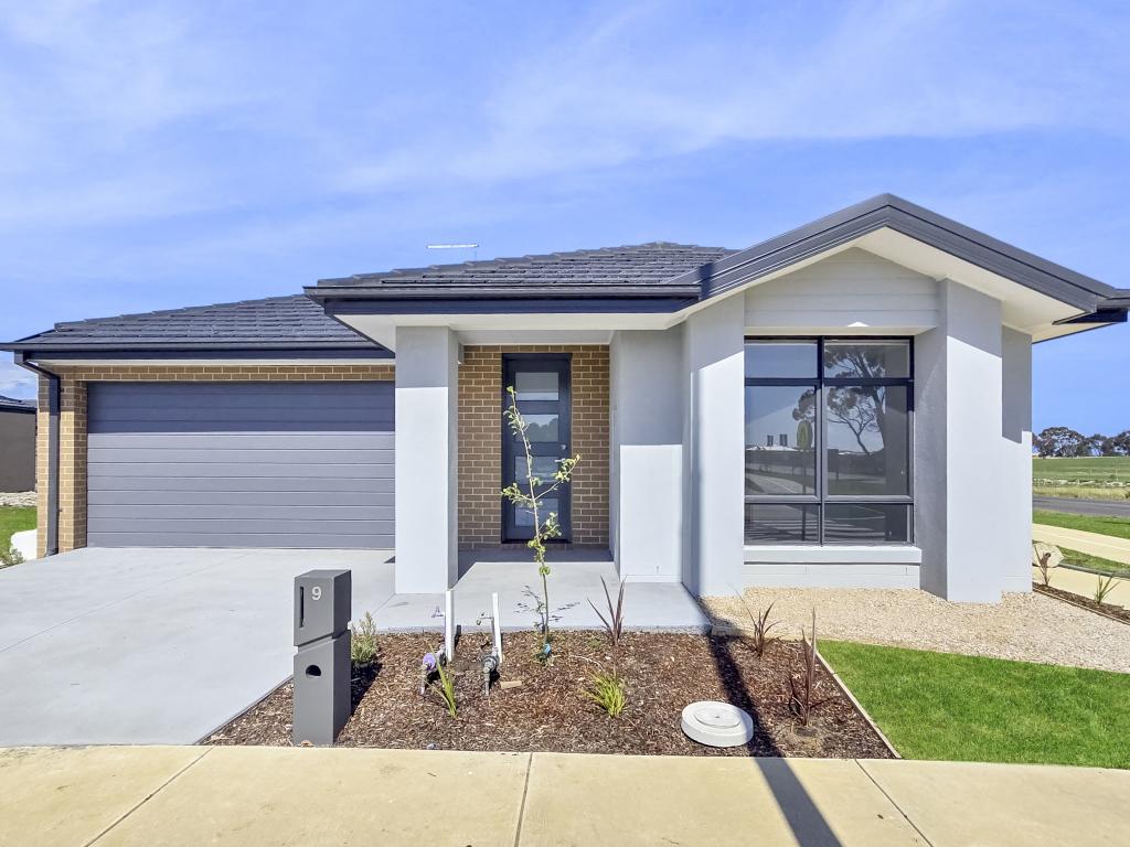 9 PYTHAIS WAY, CHARLEMONT, VIC 3217