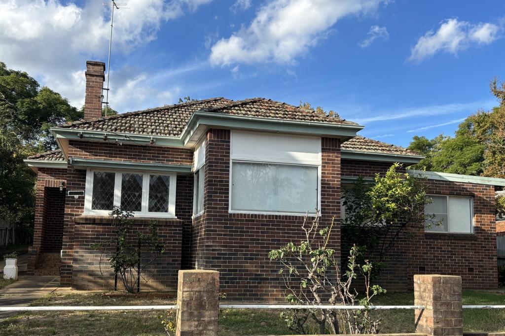 42 Dowell Ave, North Tamworth, NSW 2340