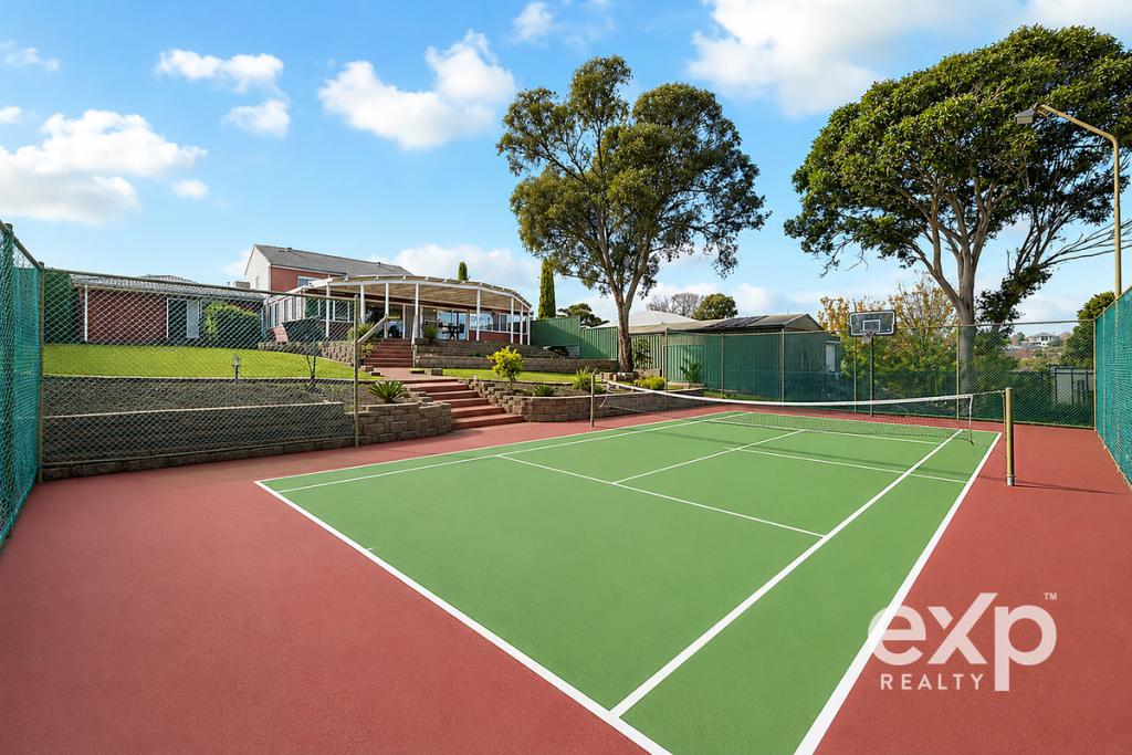 165 Target Hill Rd, Greenwith, SA 5125