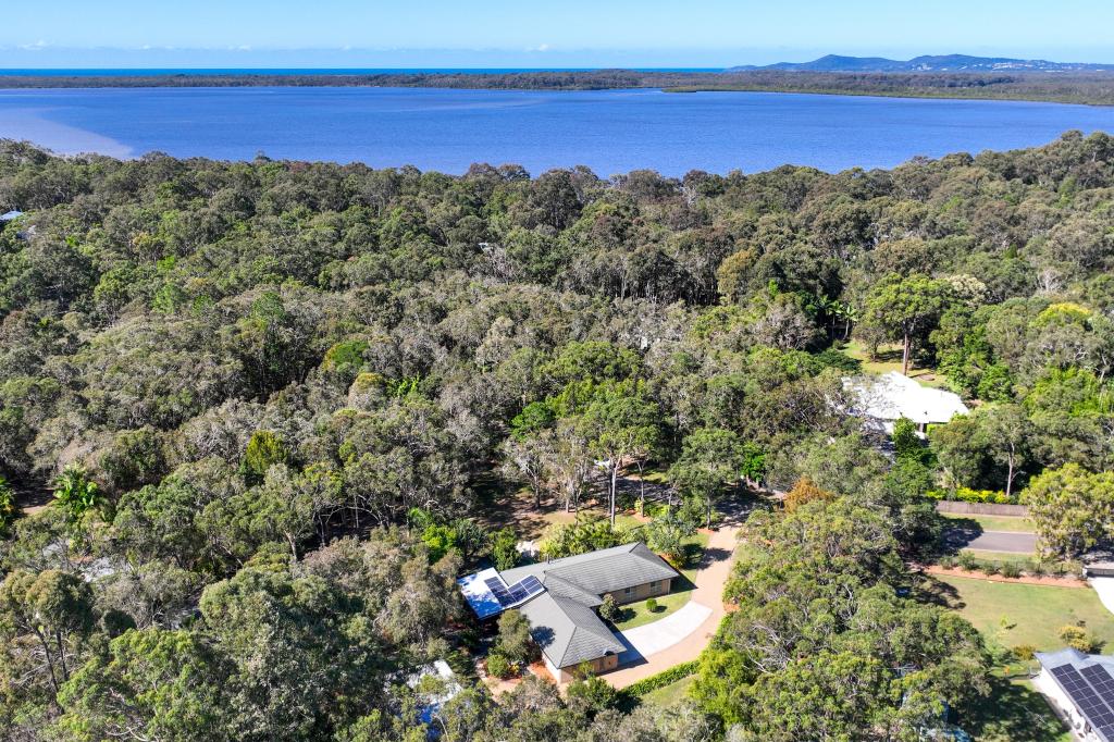 11 Lakeside Dr, Cooroibah, QLD 4565