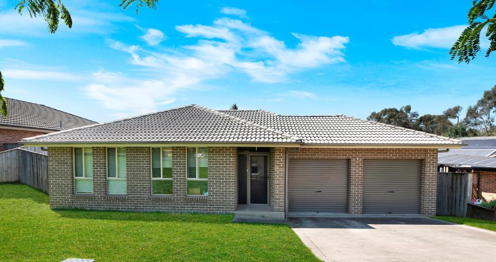 3 Walton Pl, Moss Vale, NSW 2577