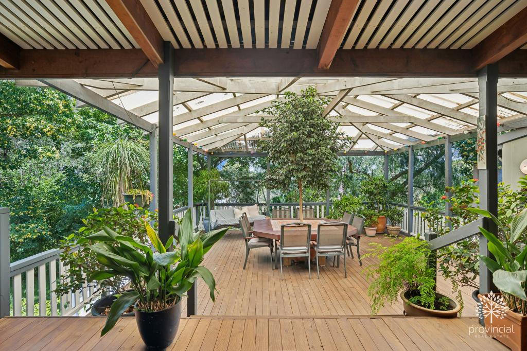 6 HOLMESDALE PL, DARLINGTON, WA 6070