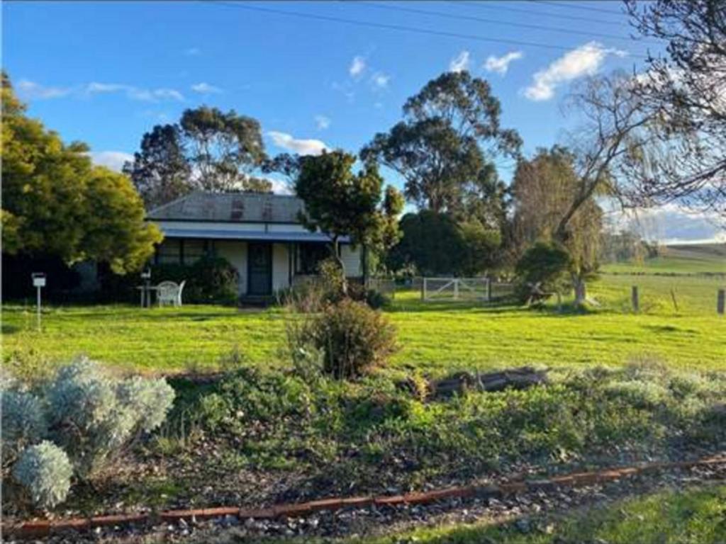 5915 Portland-Casterton Rd, Sandford, VIC 3312