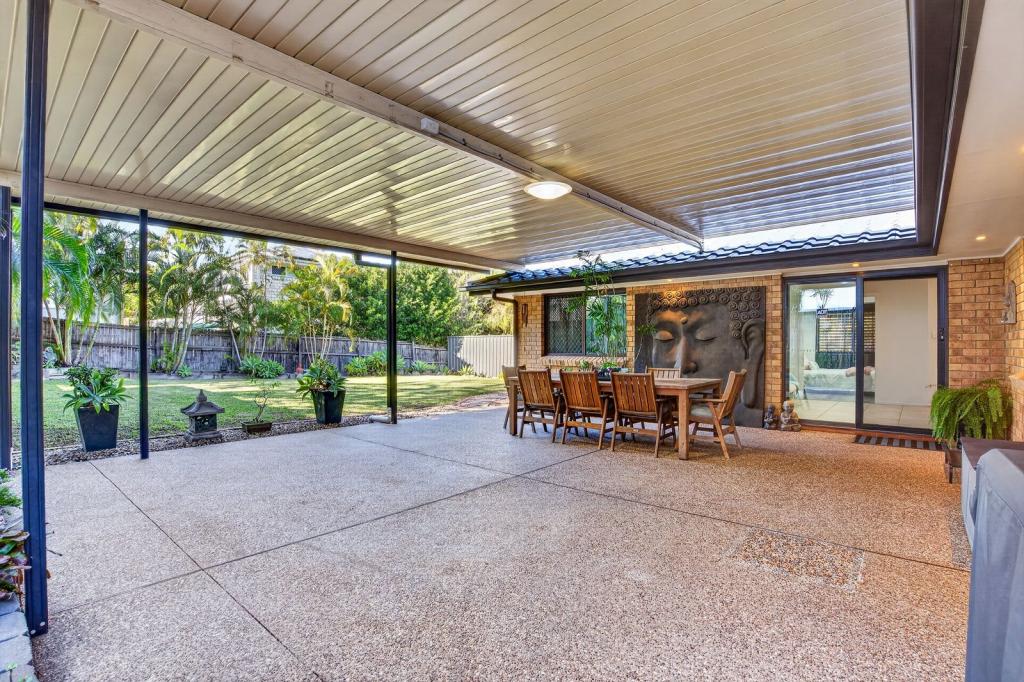 25 Alamau St, Benowa, QLD 4217